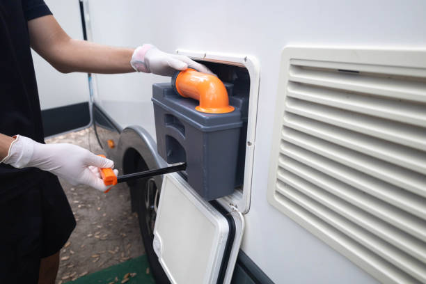 Best Porta potty delivery and setup  in Madison Heights, MI